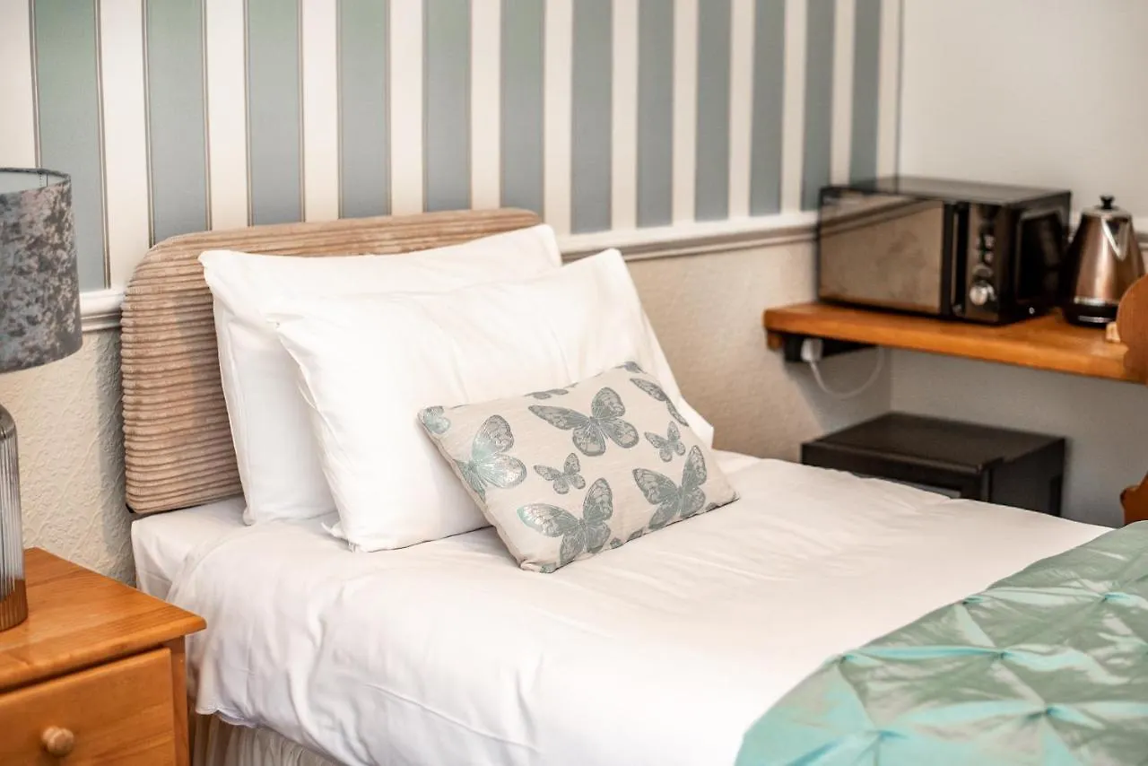 Trivelles Waterhall Country Gatwick Hotel & Airport Parking Crawley  0*, Crawley (West Sussex) United Kingdom